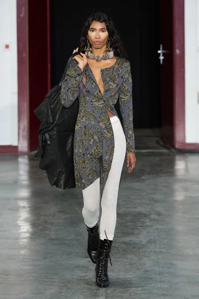 Look 9